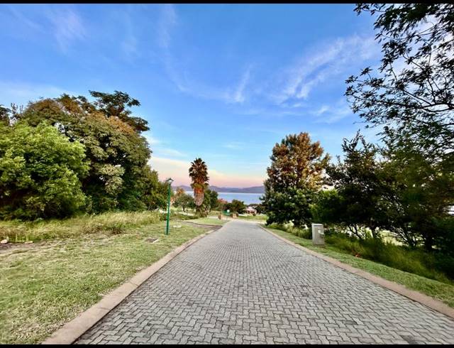 LAND FOR SALE IN FALCON VIEW ESTATE